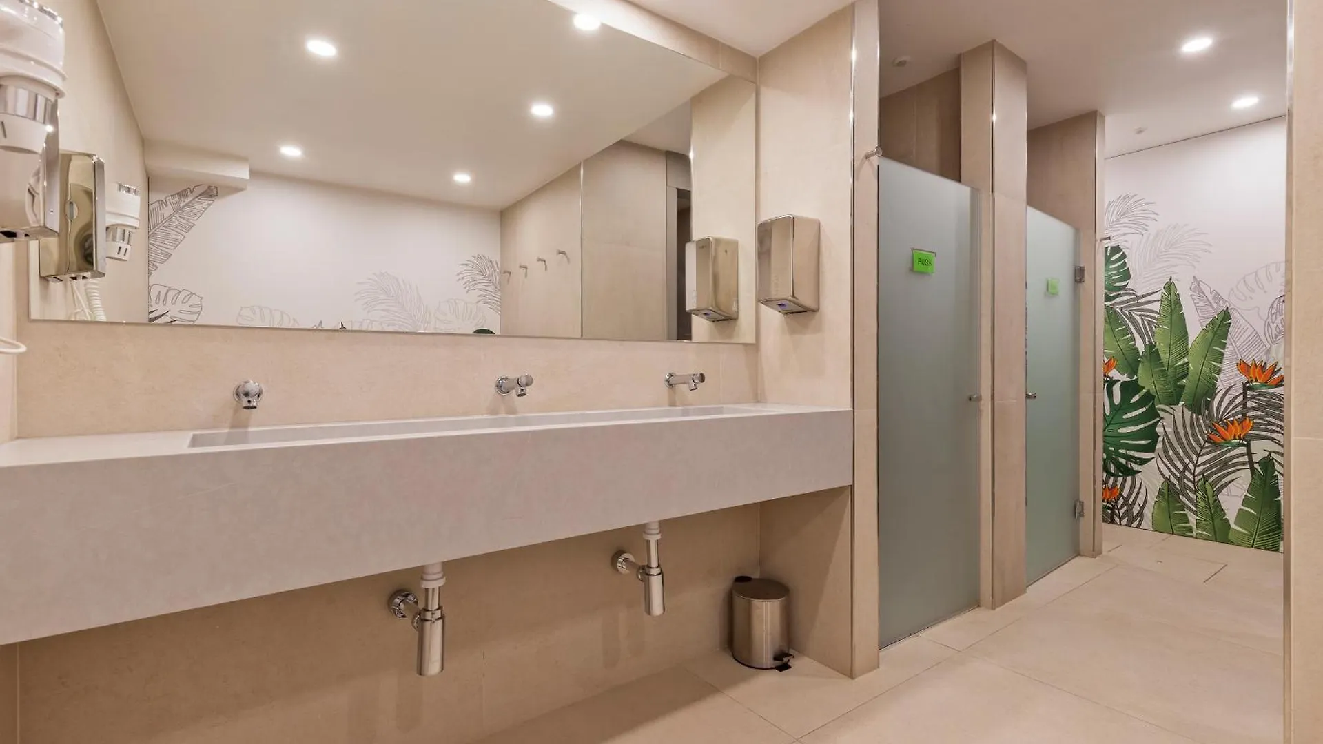 Sunside Ibiza Studios - Only Adults- Formerly Known As Central Park San Antonio  0*, San Antonio (Ibiza)