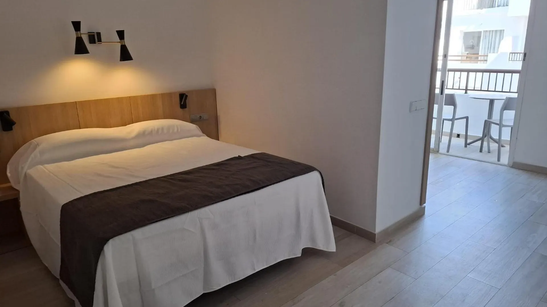 Sunside Ibiza Studios - Only Adults- Formerly Known As Central Park San Antonio  0*, San Antonio (Ibiza) Spain