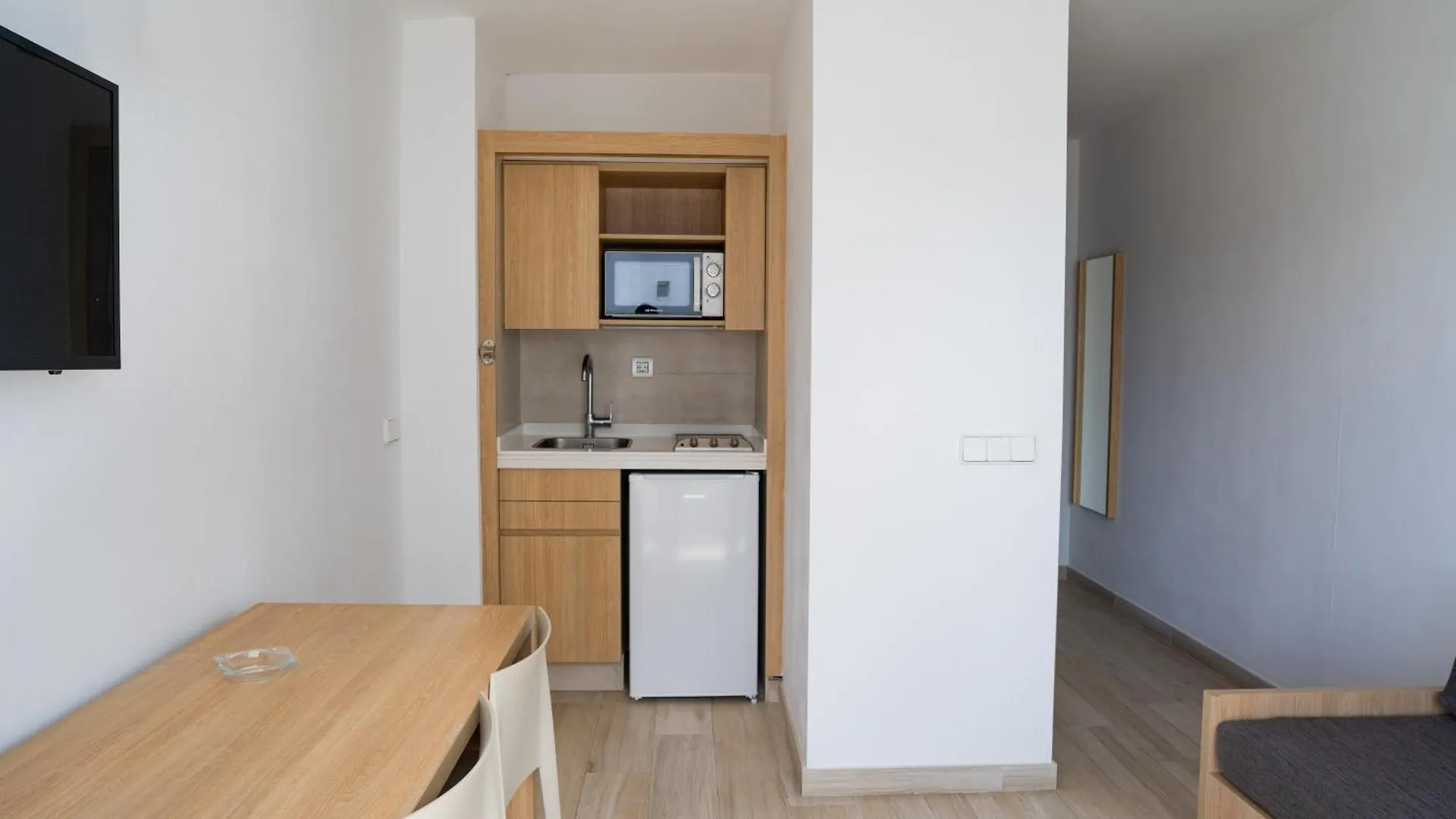 Sunside Ibiza Studios - Only Adults- Formerly Known As Central Park San Antonio  Spain