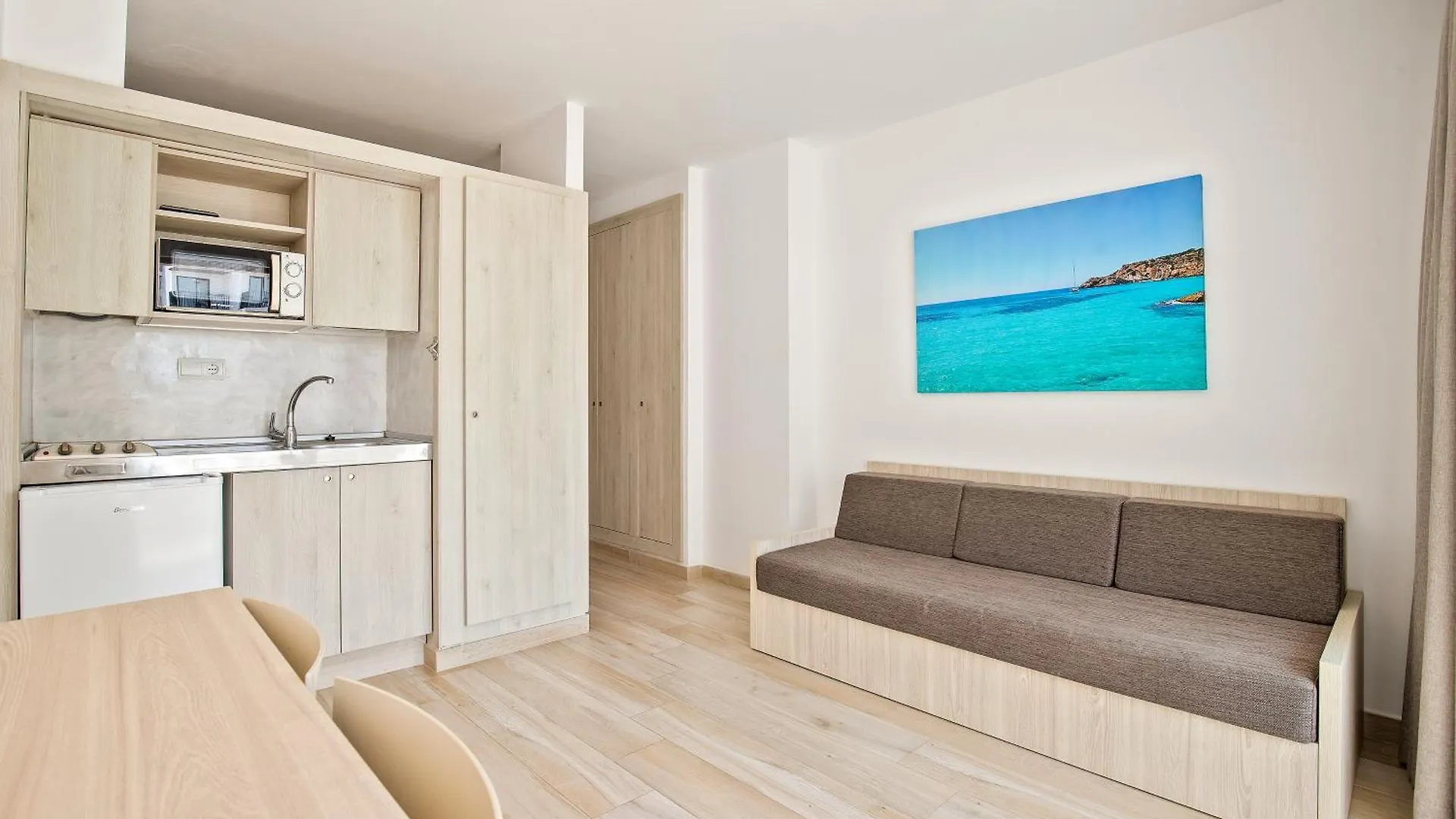 Sunside Central Park Apartamentos - Only Adults San Antonio Abad