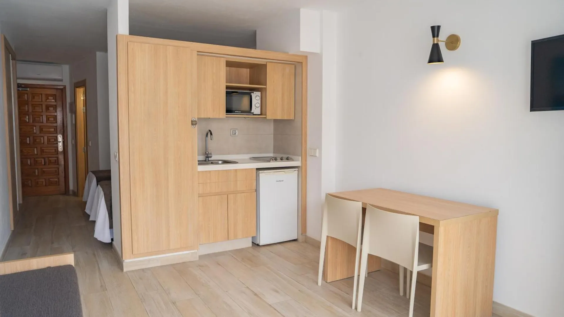 Sunside Central Park Apartamentos - Only Adults San Antonio Abad 0*,  España
