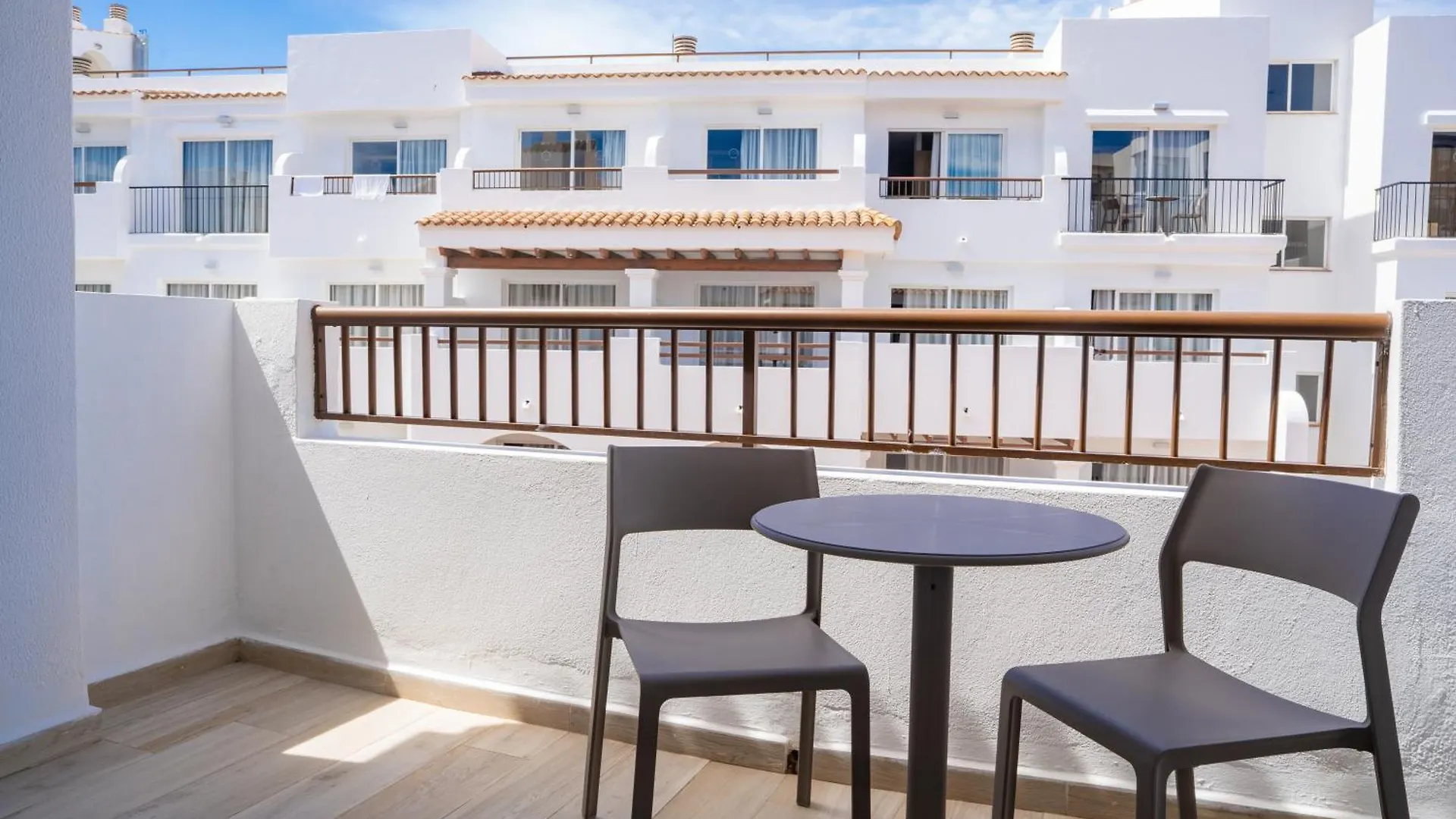 Sunside Central Park Apartamentos - Only Adults San Antonio Abad
