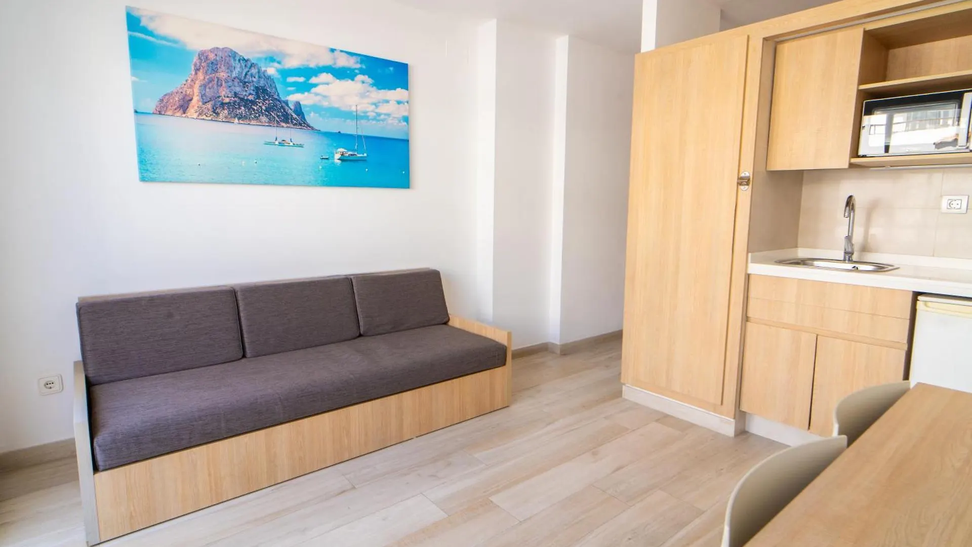 Sunside Central Park Apartamentos - Only Adults San Antonio Abad España